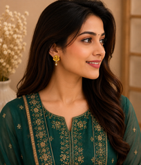
Golden Bloom Crystal Drop Earrings