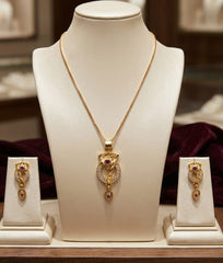 Royal Crown Ruby Pendant Set